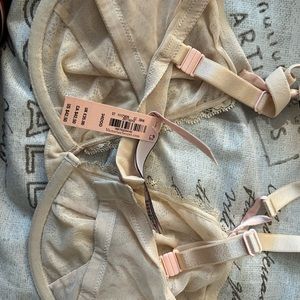 New Victorias Secret bra with tags